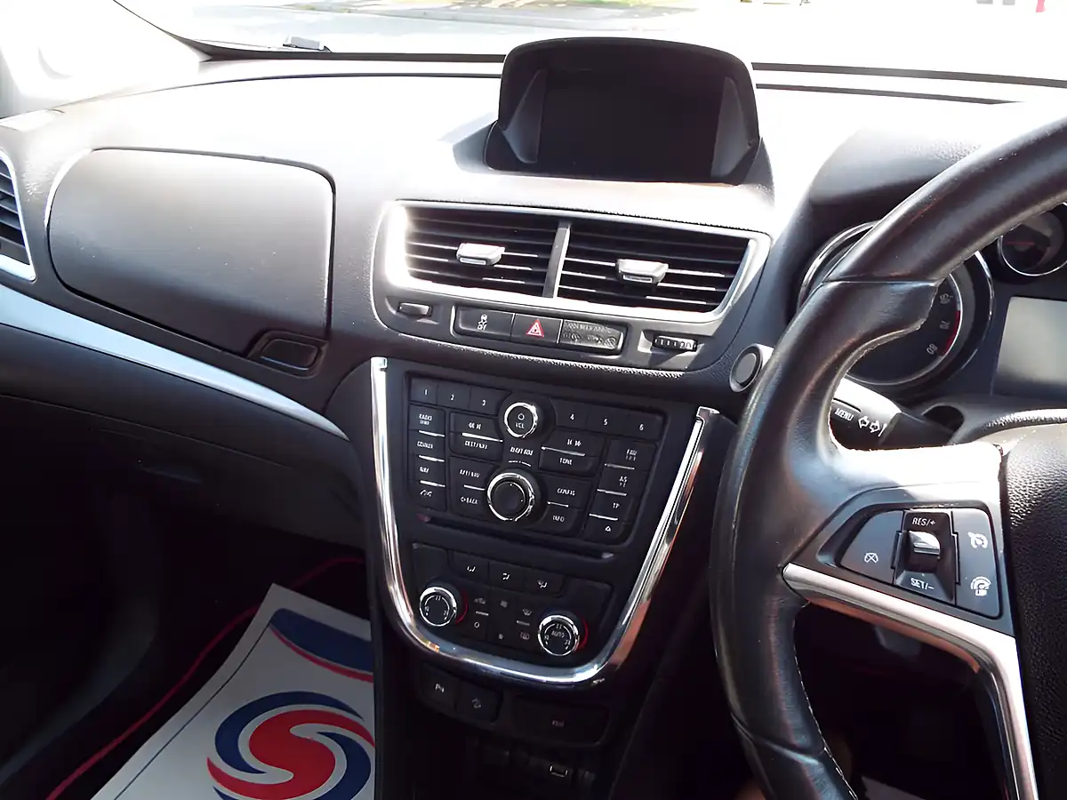 Used 2013 Vauxhall Mokka Tech Line White - Interior and Exterior details 18