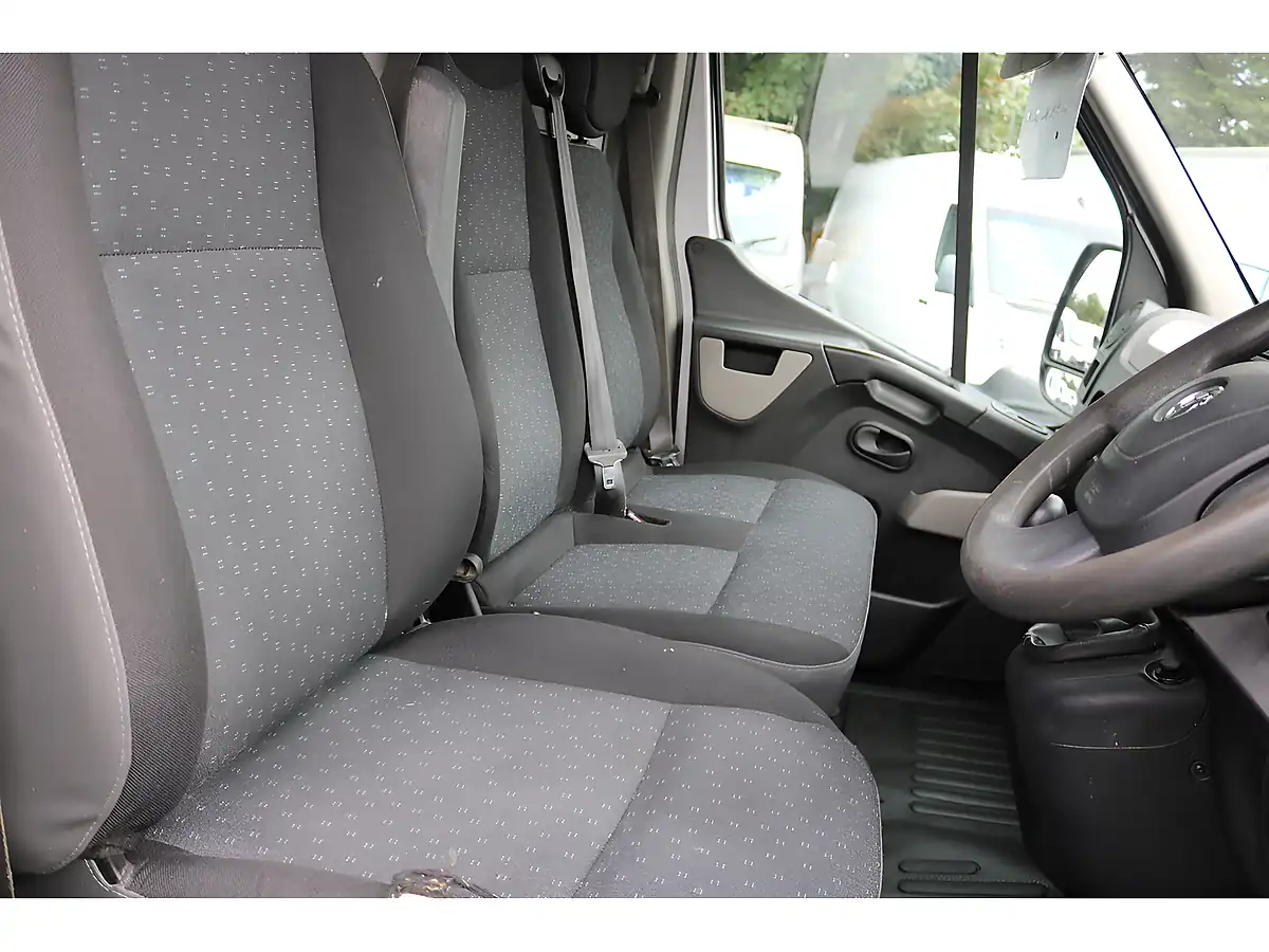 Used 2013 Vauxhall Movano F3300 L2H2 P/V Silver - Interior and Exterior details 13