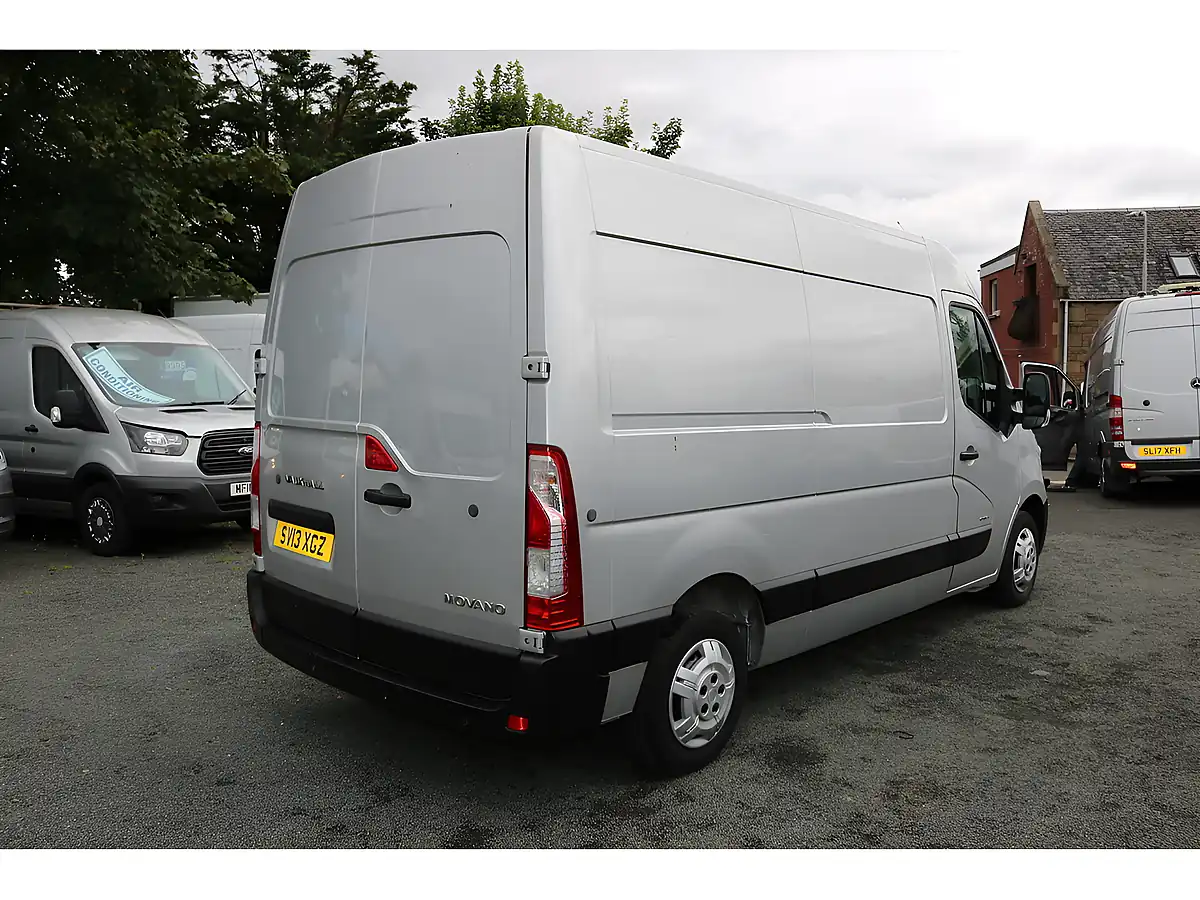 Used 2013 Vauxhall Movano F3300 L2H2 P/V Silver - Interior and Exterior details 8