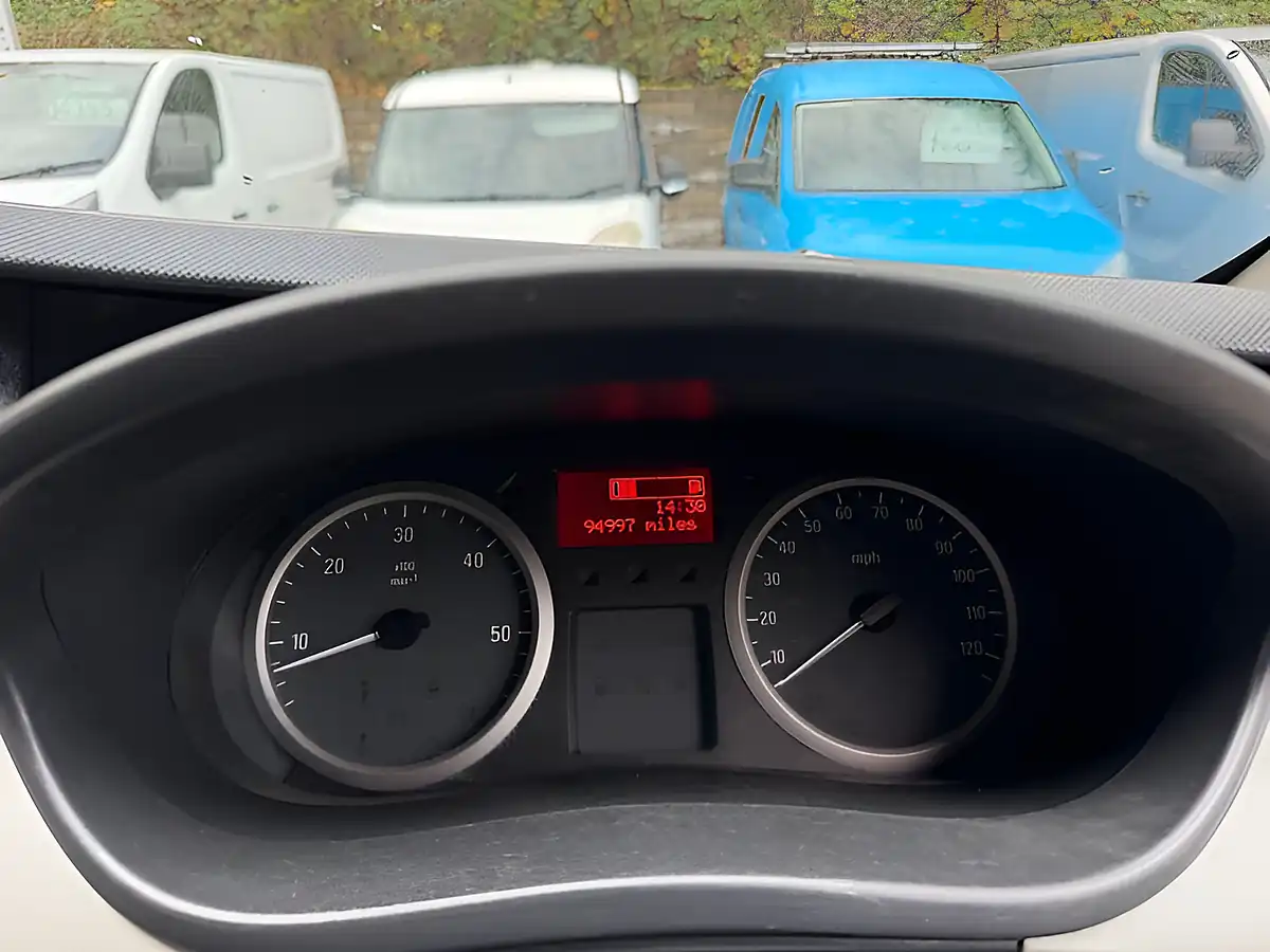 Used 2013 Vauxhall Vivaro L1 Silver - Interior and Exterior details 17