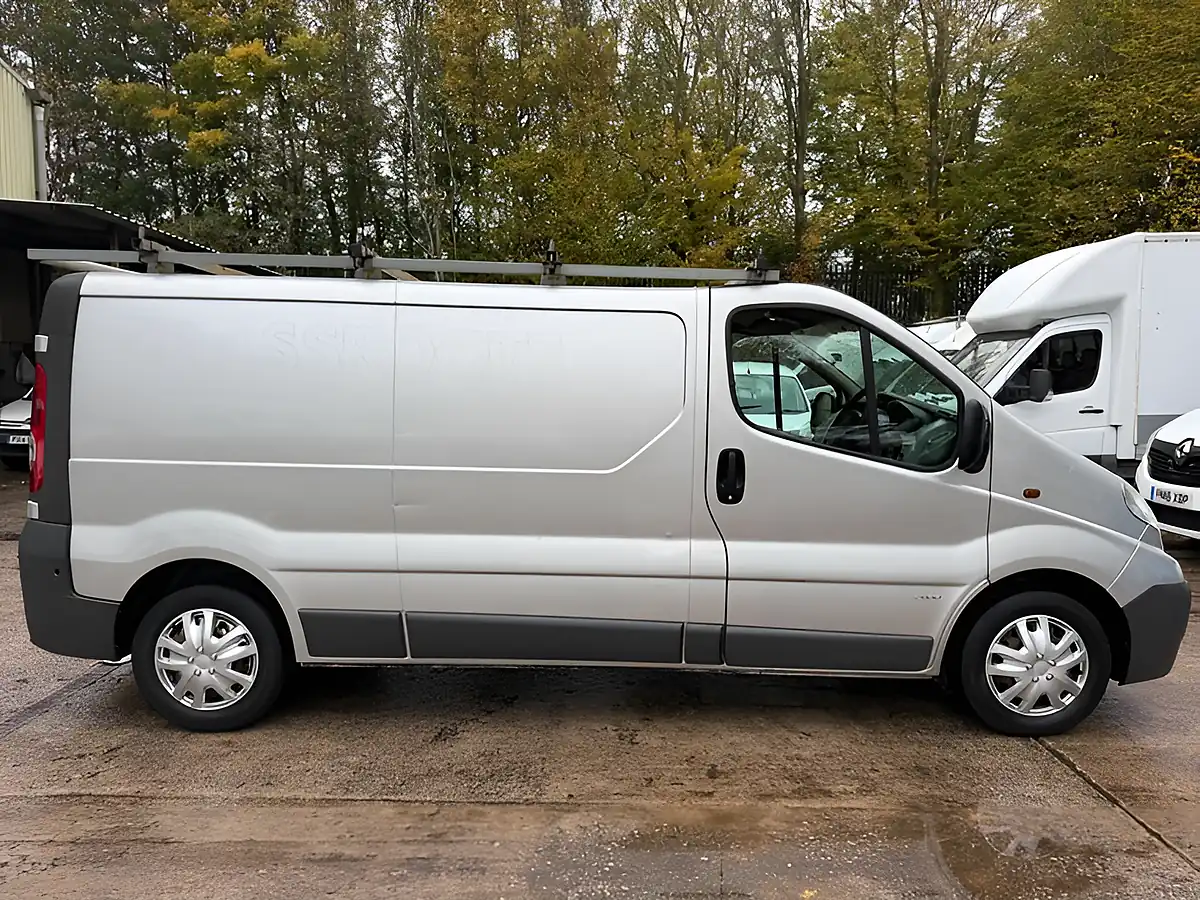 Used 2013 Vauxhall Vivaro L1 Silver - Interior and Exterior details 6