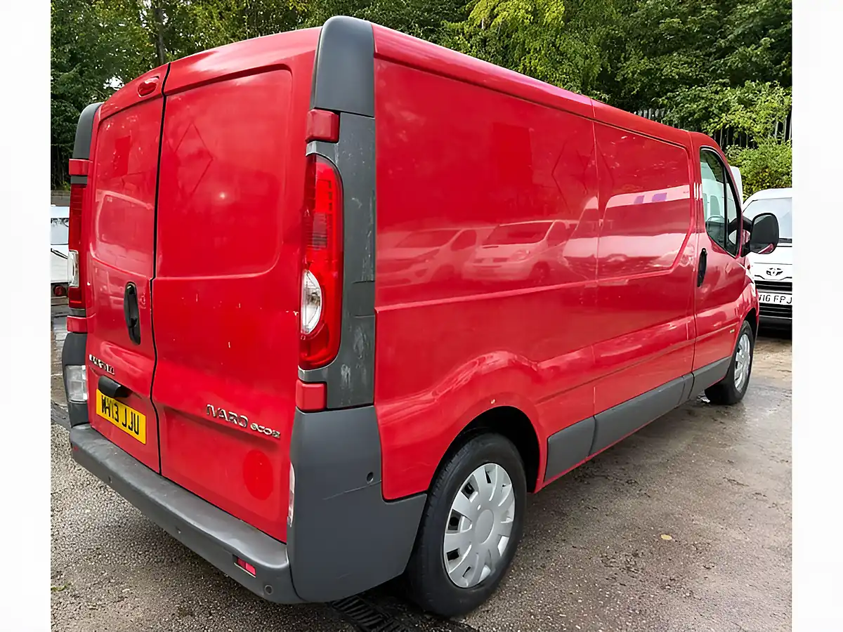 Used 2013 Vauxhall Vivaro L3 Red - Interior and Exterior details 10