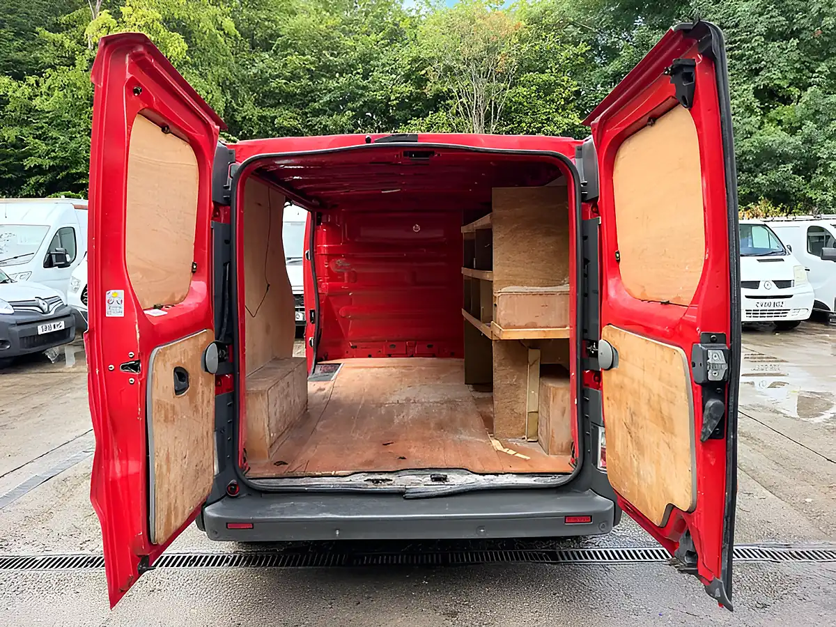 Used 2013 Vauxhall Vivaro L3 Red - Interior and Exterior details 11