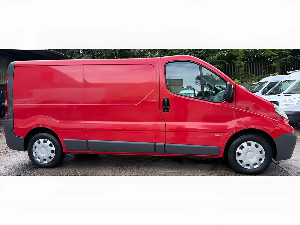 Used 2013 Vauxhall Vivaro L3 Red - Interior and Exterior details 7