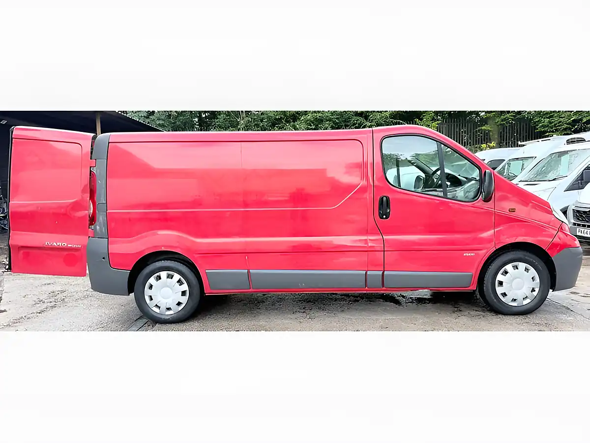 Used 2013 Vauxhall Vivaro L3 Red - Interior and Exterior details 8