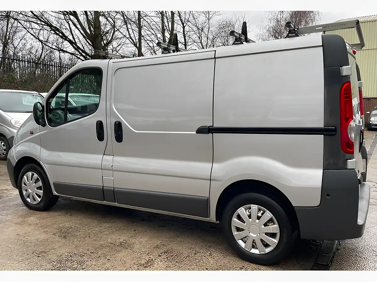 Used 2013 Vauxhall Vivaro Panel Van L1 Silver - Interior and Exterior details 11