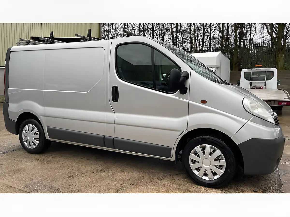Used 2013 Vauxhall Vivaro Panel Van L1 Silver - Interior and Exterior details 5