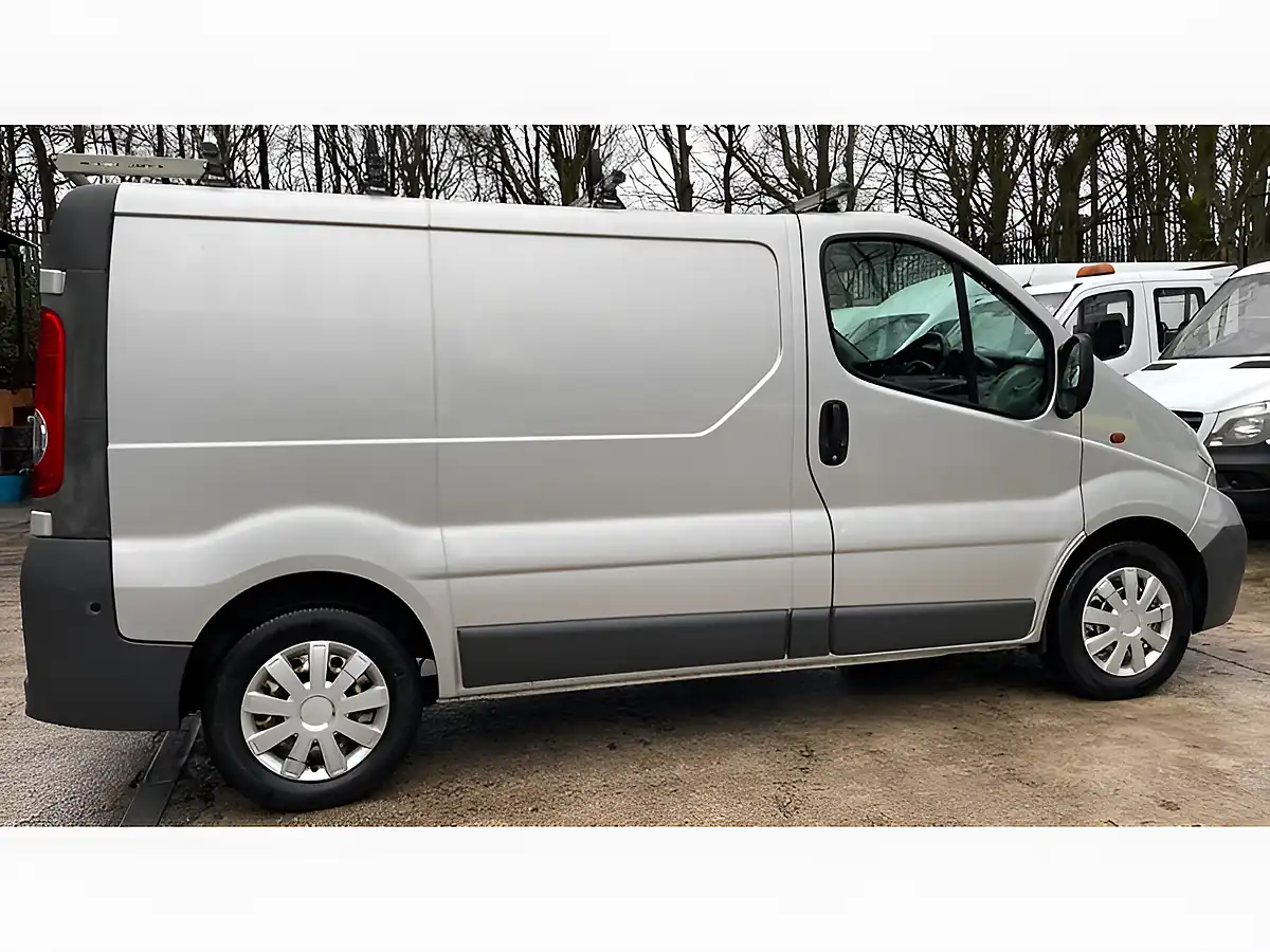 Used 2013 Vauxhall Vivaro Panel Van L1 Silver - Interior and Exterior details 7