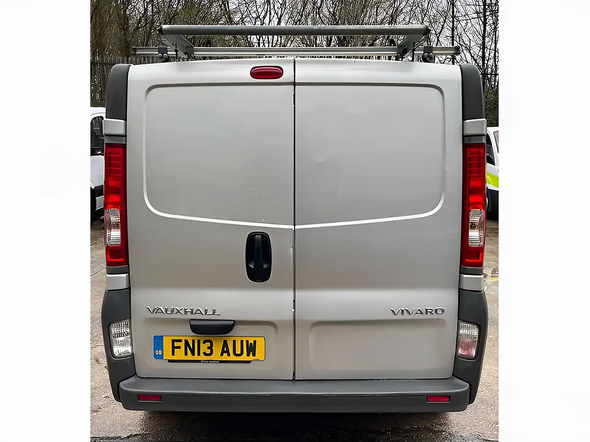 Used 2013 Vauxhall Vivaro Panel Van L1 Silver - Interior and Exterior details 9