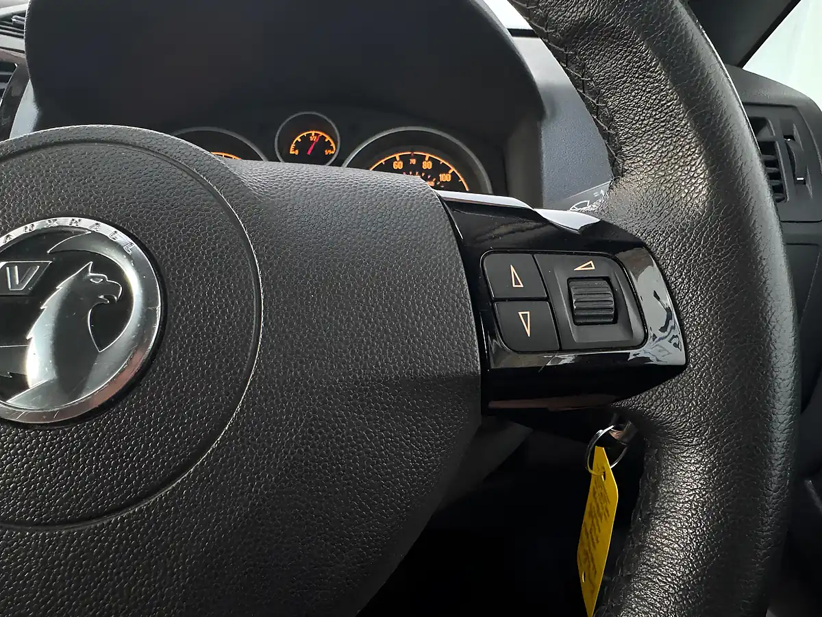 Used 2013 Vauxhall Zafira Design Asteroid Grey - Interior and Exterior details 14