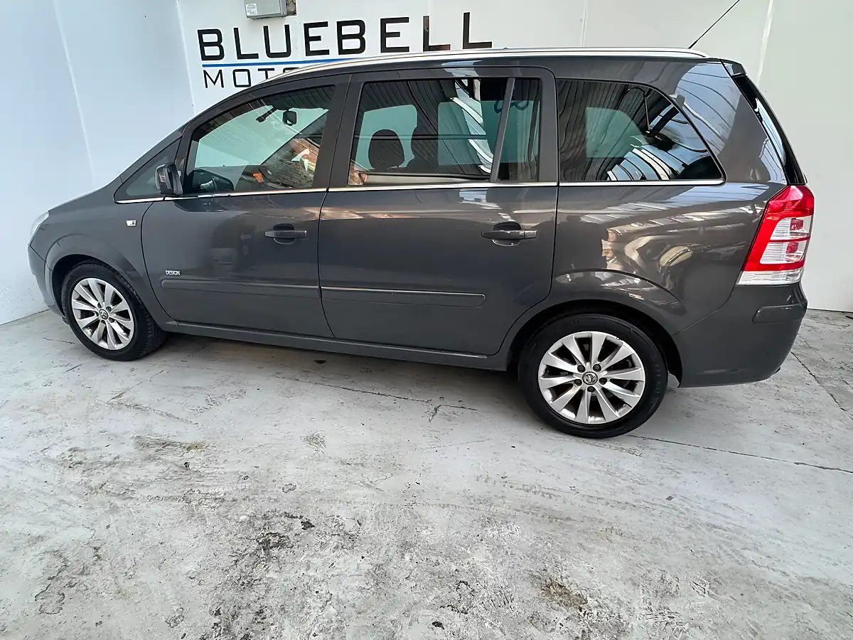 Used 2013 Vauxhall Zafira Design Asteroid Grey - Interior and Exterior details 6