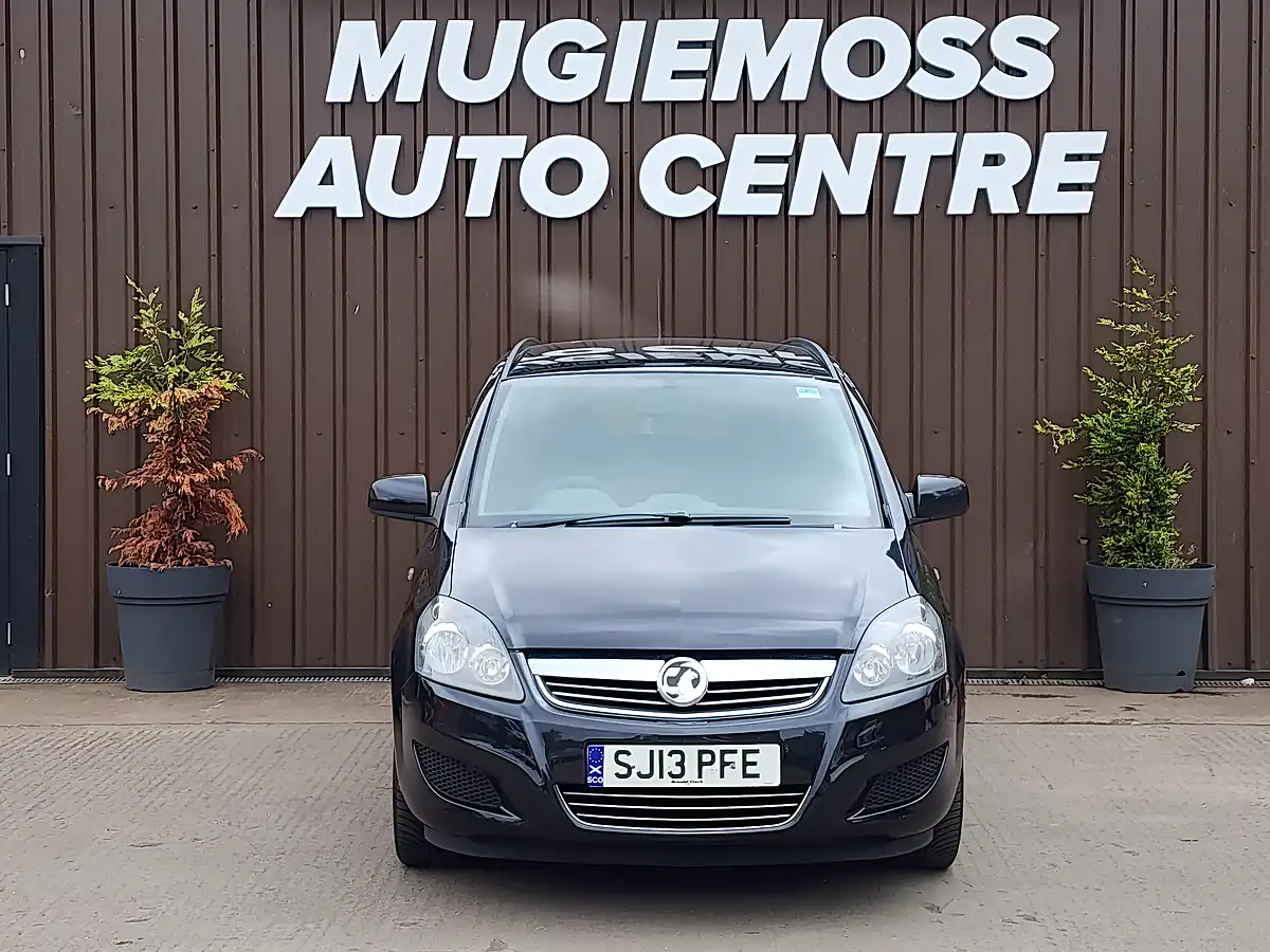 Used 2013 Vauxhall Zafira Exclusiv Black - Interior and Exterior details 3
