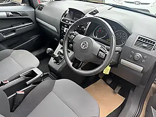Used 2013 Vauxhall Zafira Exclusiv Bronze - Interior and Exterior details 10