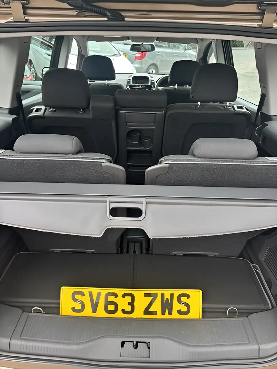 Used 2013 Vauxhall Zafira Exclusiv Bronze - Interior and Exterior details 11