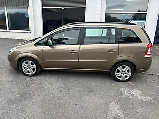 Used 2013 Vauxhall Zafira Exclusiv Bronze - Interior and Exterior details 2