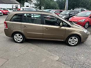Used 2013 Vauxhall Zafira Exclusiv Bronze - Interior and Exterior details 6