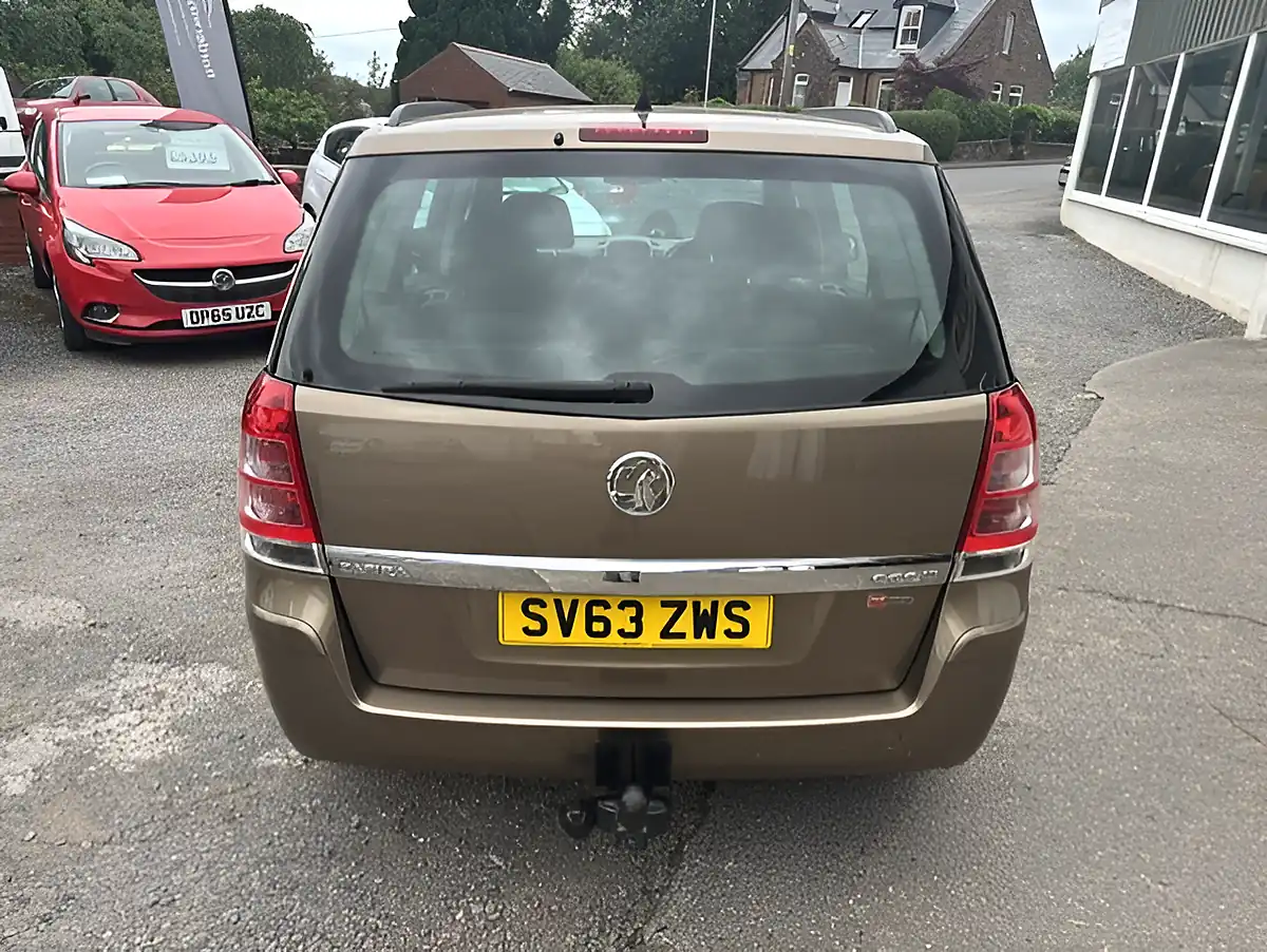 Used 2013 Vauxhall Zafira Exclusiv Bronze - Interior and Exterior details 8