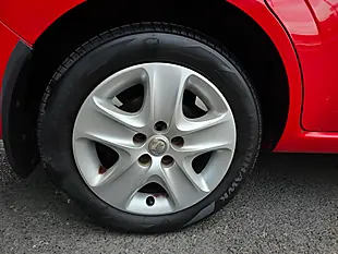 Used 2013 Vauxhall Zafira Exclusiv Red - Interior and Exterior details 12
