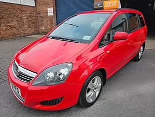 Used 2013 Vauxhall Zafira Exclusiv Red - Interior and Exterior details 2