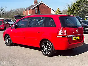 Used 2013 Vauxhall Zafira Exclusiv Red - Interior and Exterior details 6