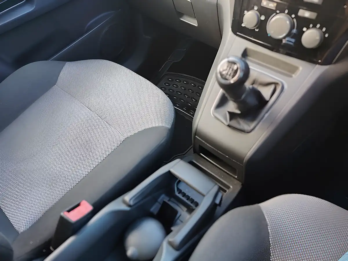 Used 2013 Vauxhall Zafira Exclusiv Silver - Interior and Exterior details 16