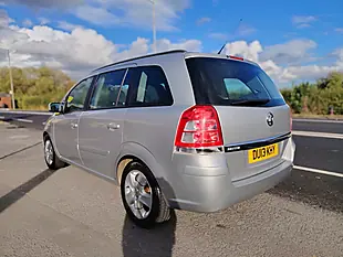 Used 2013 Vauxhall Zafira Exclusiv Silver - Interior and Exterior details 4