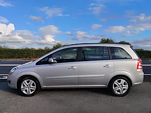 Used 2013 Vauxhall Zafira Exclusiv Silver - Interior and Exterior details 8