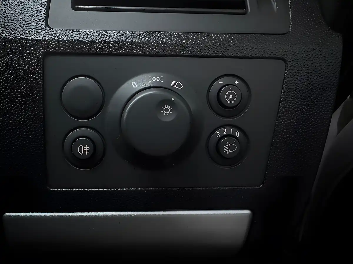 Used 2013 Vauxhall Zafira Exclusiv Summit White - Interior and Exterior details 16