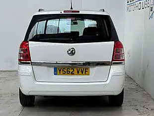Used 2013 Vauxhall Zafira Exclusiv Summit White - Interior and Exterior details 5