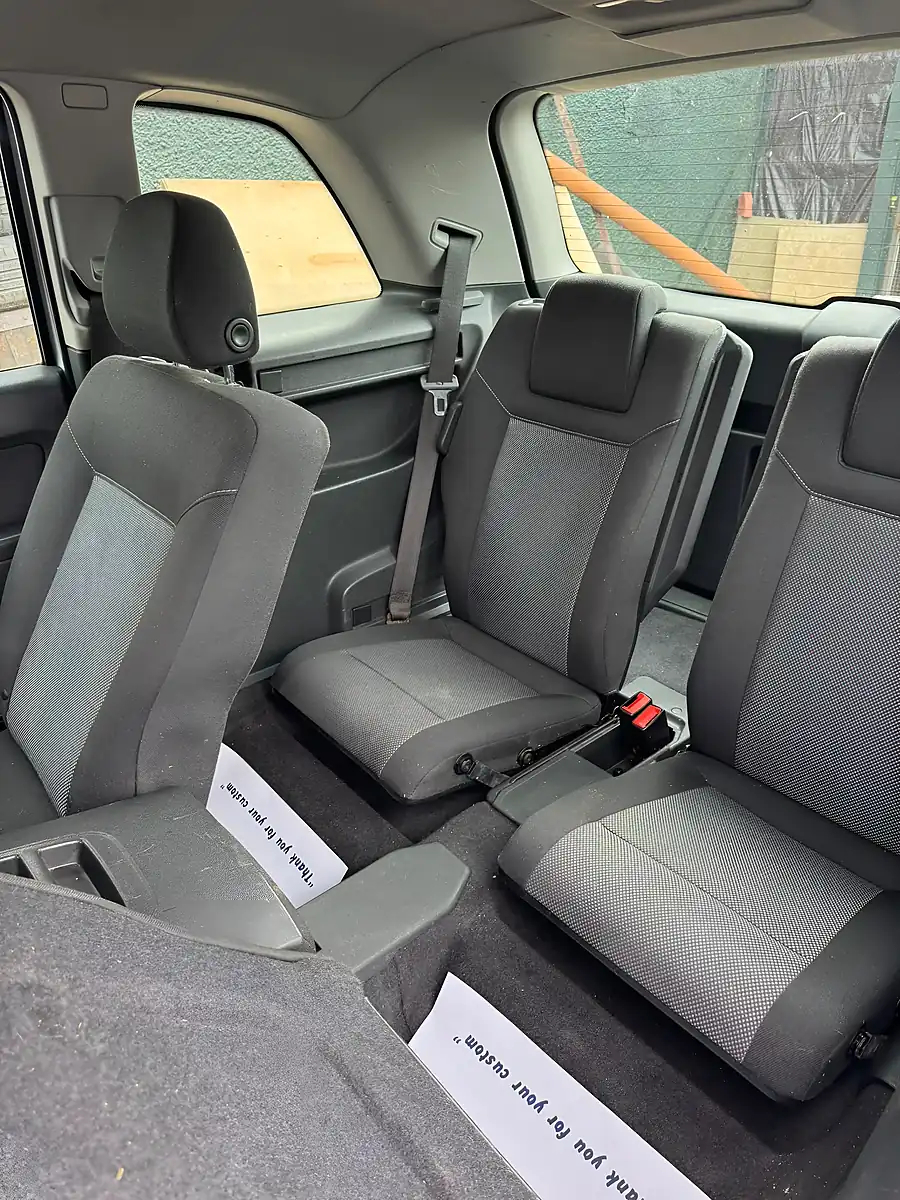 Used 2013 Vauxhall Zafira Seven-SEAT - Interior and Exterior details 13