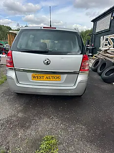 Used 2013 Vauxhall Zafira Seven-SEAT - Interior and Exterior details 8