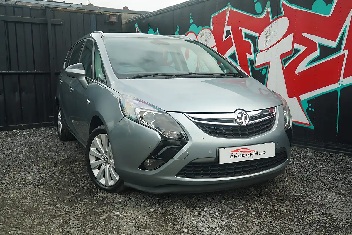 Used 2013 Vauxhall Zafira Tourer Se Silver - Interior and Exterior details 2