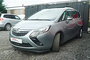 Used 2013 Vauxhall Zafira Tourer Se Silver - Interior and Exterior details 7