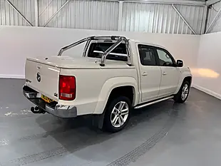 Used 2013 Volkswagen Amarok Highline White - Interior and Exterior details 4