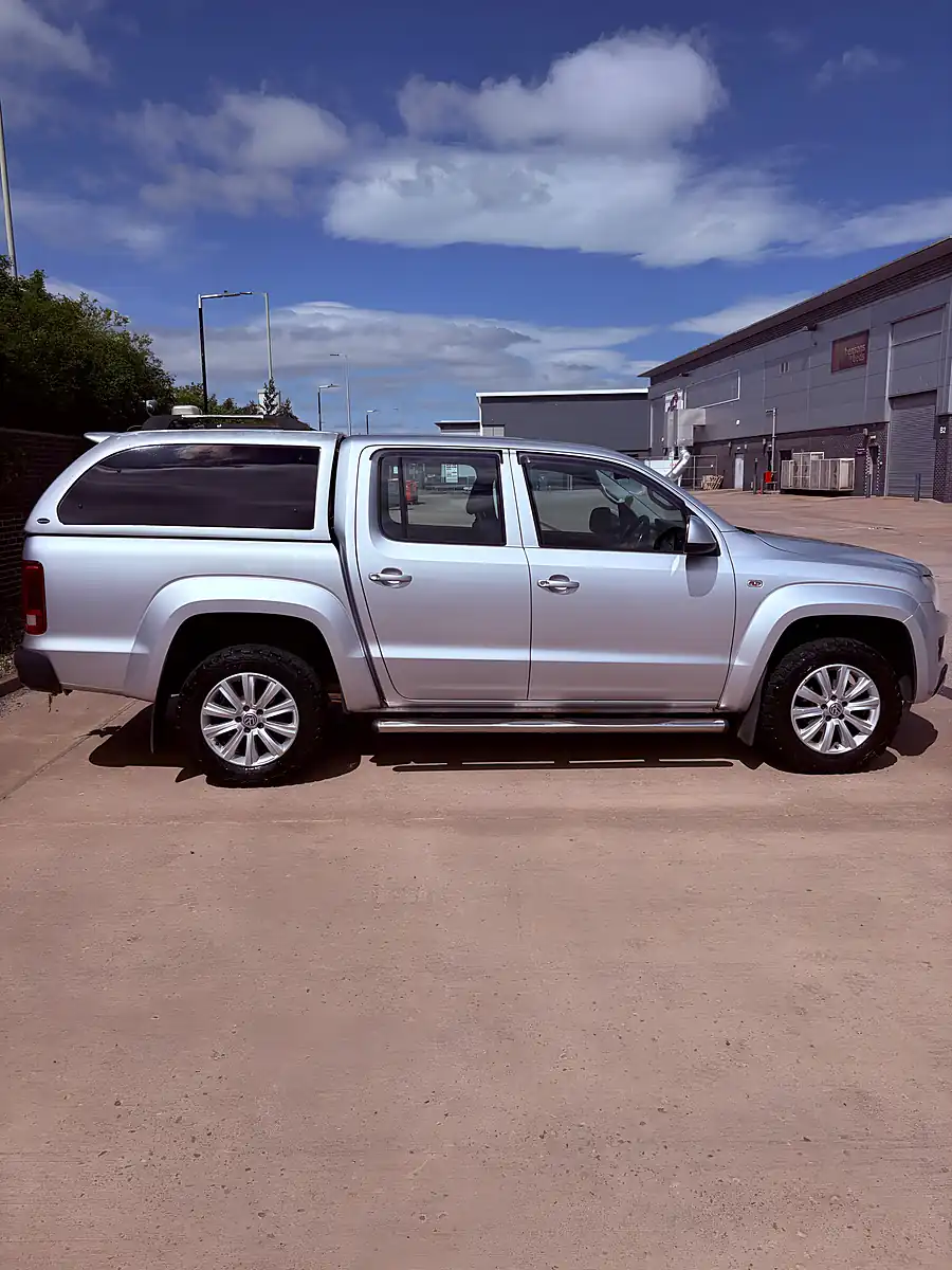 Used 2013 Volkswagen Amarok Trendline Silver - Interior and Exterior details 6
