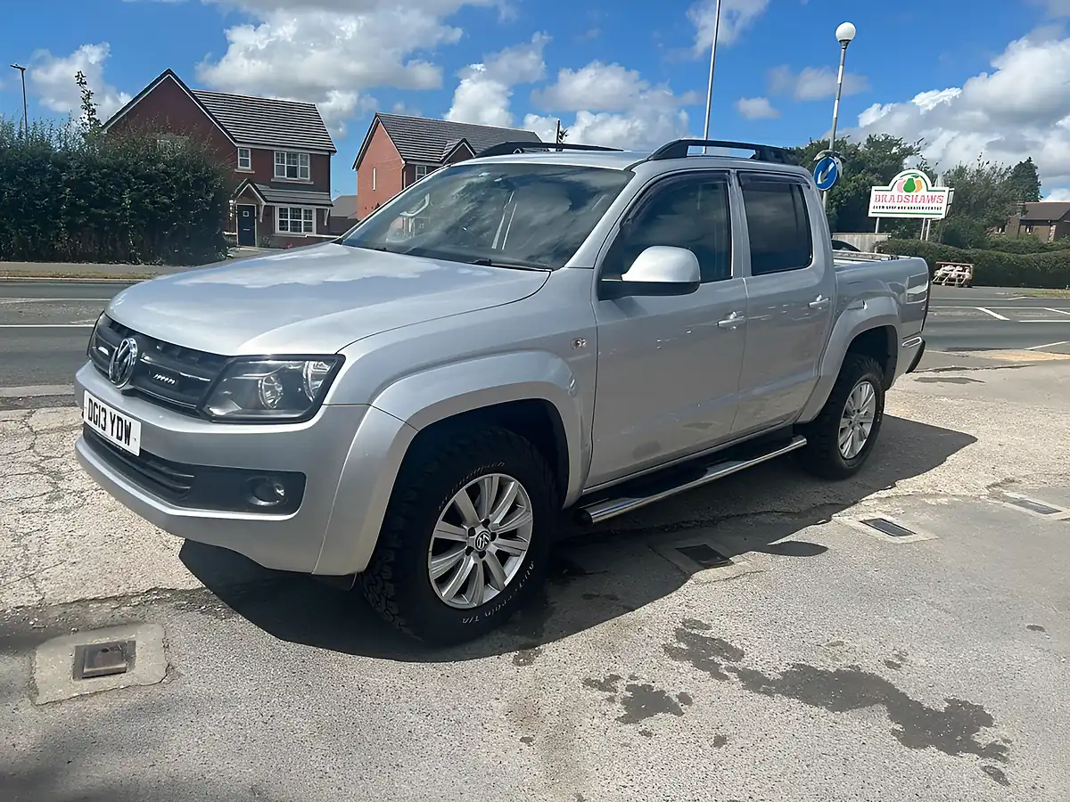 Used 2013 Volkswagen Amarok Trendline Silver - Front View