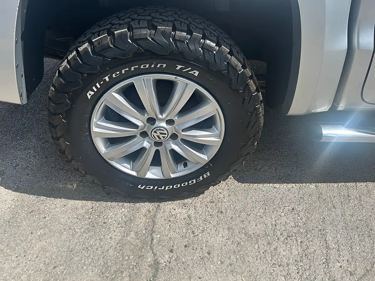 Used 2013 Volkswagen Amarok Trendline Silver - Interior and Exterior details 16
