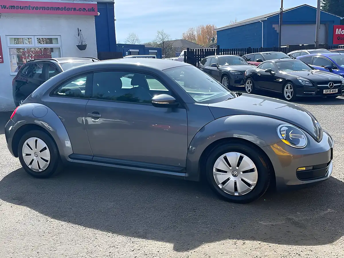 Used 2013 Volkswagen Beetle Bluemotion Tech Grey - Interior and Exterior details 10