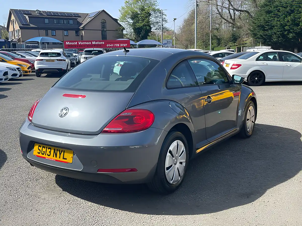 Used 2013 Volkswagen Beetle Bluemotion Tech Grey - Interior and Exterior details 8