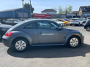 Used 2013 Volkswagen Beetle Bluemotion Tech Grey - Interior and Exterior details 9