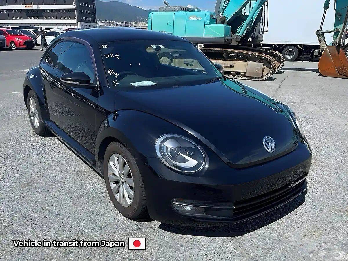 Used 2013 Volkswagen Beetle Design Black - Front View