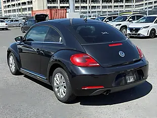 Used 2013 Volkswagen Beetle Design Deep Black Pearl - Interior and Exterior details 4