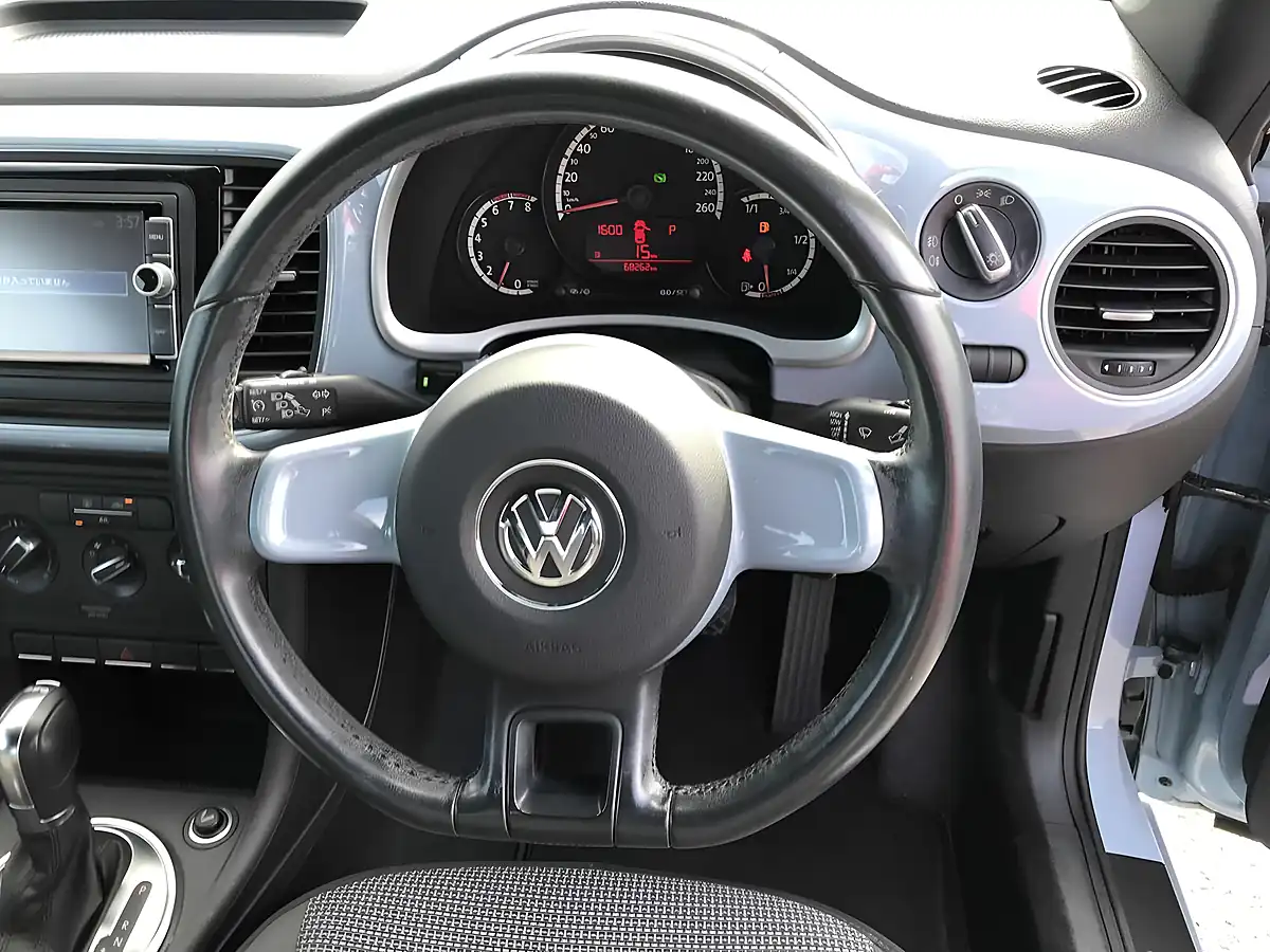 Used 2013 Volkswagen Beetle Design Denim Blue - Interior and Exterior details 13