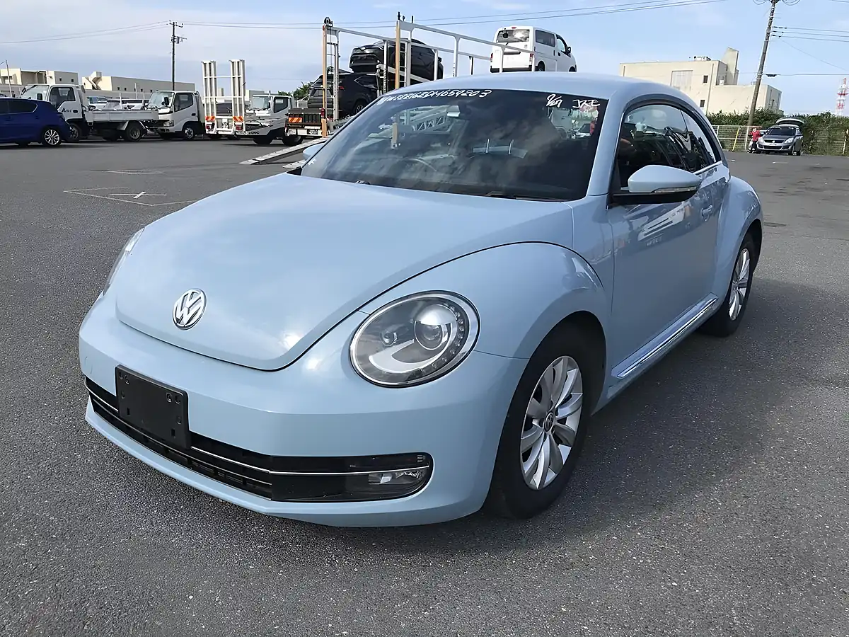 Used 2013 Volkswagen Beetle Design Denim Blue - Interior and Exterior details 3