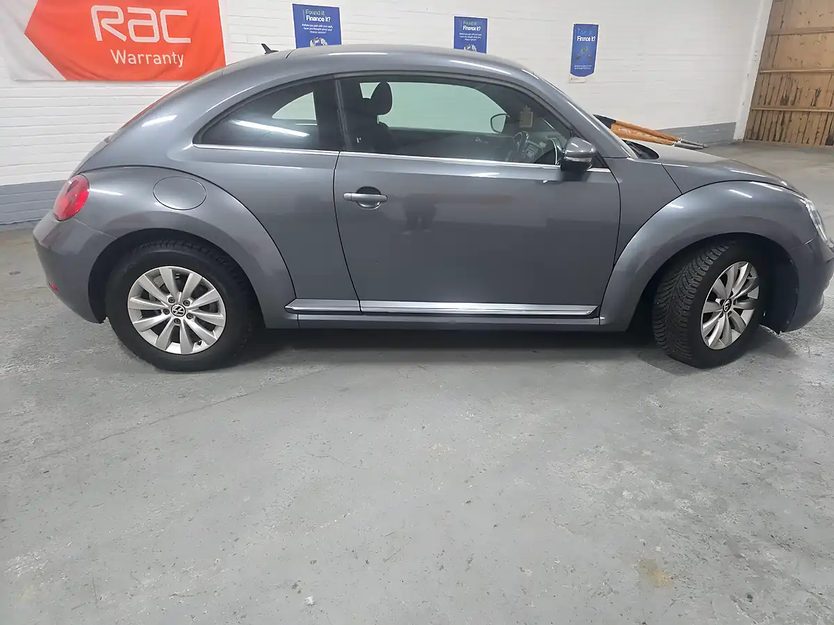 Used 2013 Volkswagen Beetle Design Grey - Interior and Exterior details 9