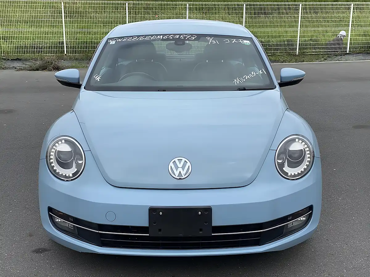 Used 2013 Volkswagen Beetle Design (leather) Denim Blue - Interior and Exterior details 10