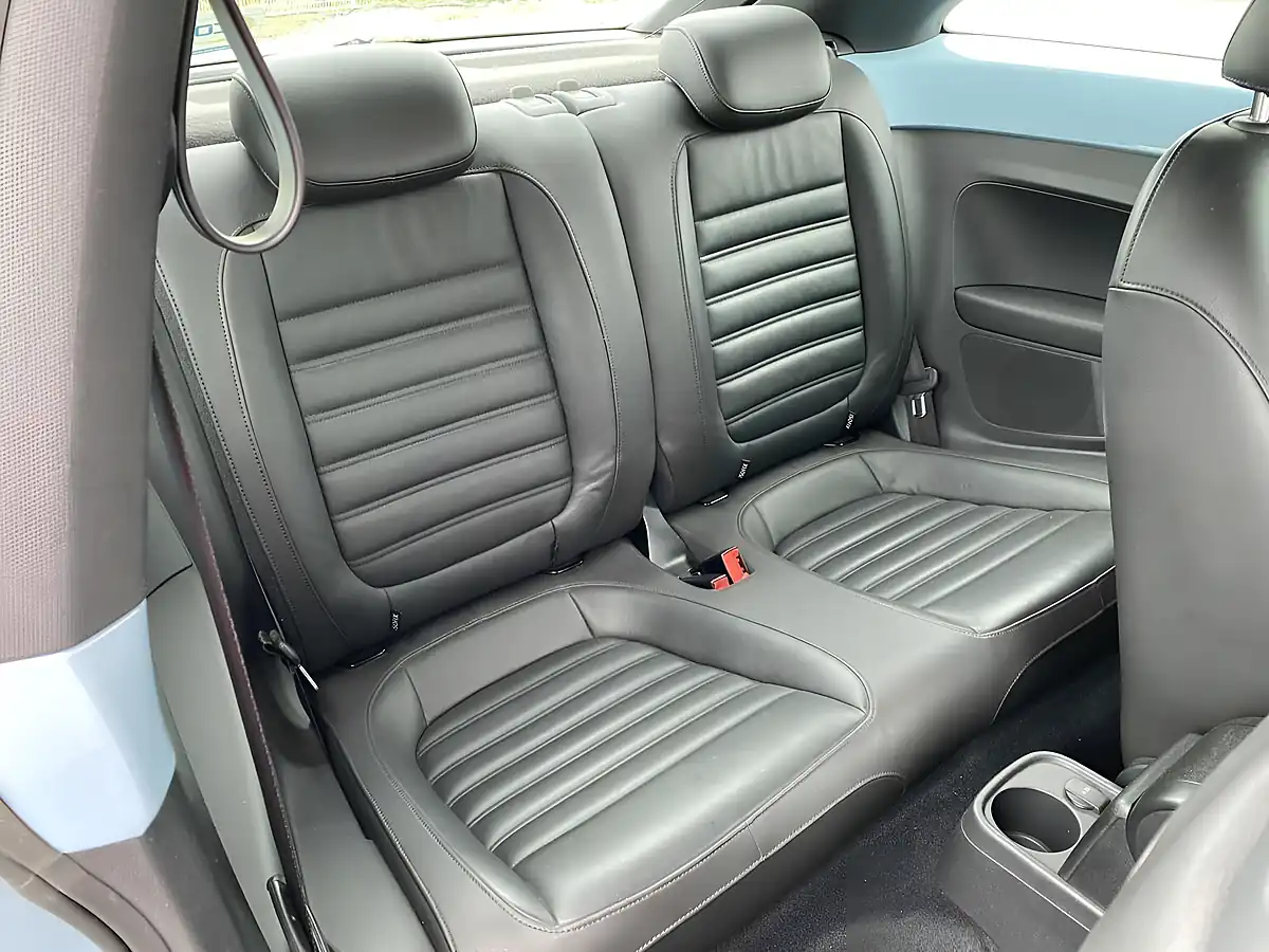 Used 2013 Volkswagen Beetle Design (leather) Denim Blue - Interior and Exterior details 19