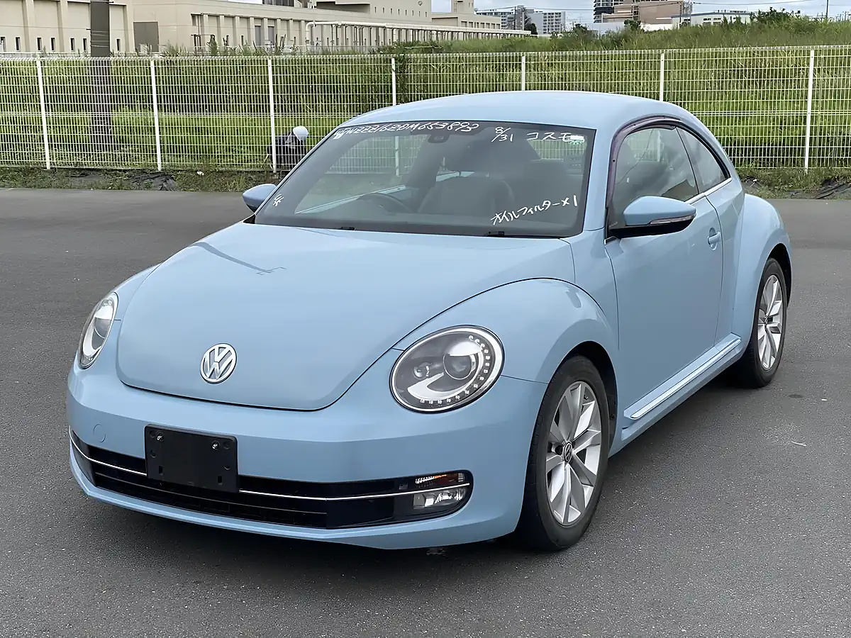 Used 2013 Volkswagen Beetle Design (leather) Denim Blue - Interior and Exterior details 4