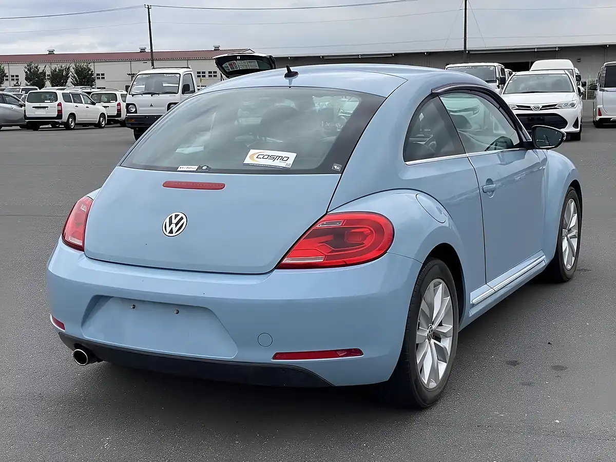 Used 2013 Volkswagen Beetle Design (leather) Denim Blue - Interior and Exterior details 9