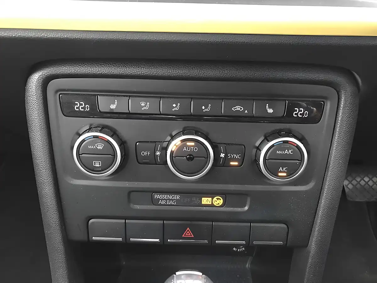 Used 2013 Volkswagen Beetle Design (leather) Sunflower Yellow - Interior and Exterior details 10